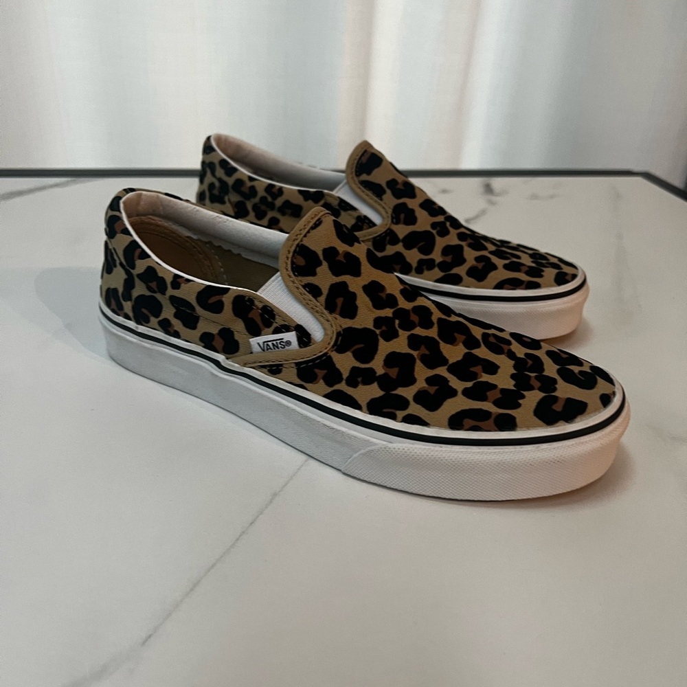 Like new Vans men’s 5.5 women’s 7.